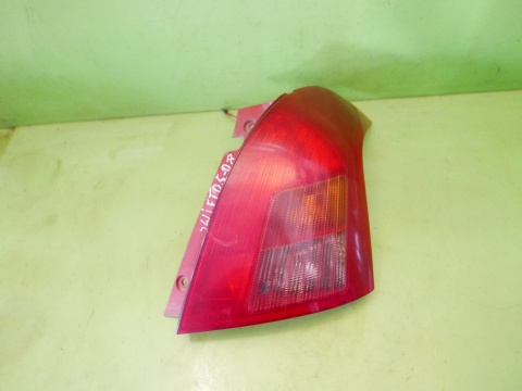 Lampa prawa tył tylna 5pin SUZUKI SWIFT EZ HB 5D 05-08