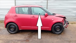 Szyba drzwiowa prawa przód SUZUKI SWIFT EZ HB 5D 05-08