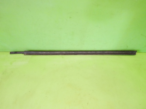 Listwa zgarniająca prawa przód SUZUKI SWIFT EZ HB 5D 05-08