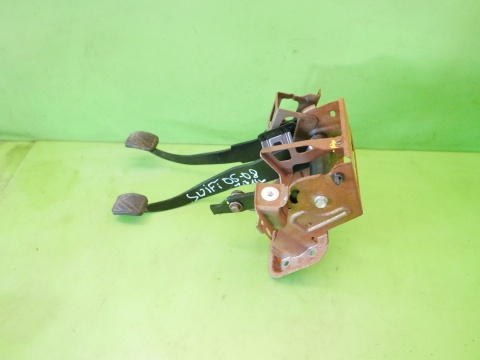 Pedały hamulca sprzęgła 4960062J51000 SUZUKI SWIFT EZ 1.3 16V 05-08