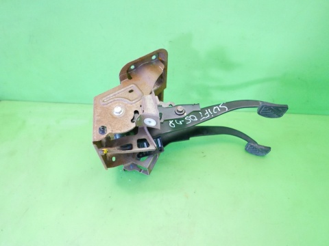 Pedały hamulca sprzęgła 4960062J51000 SUZUKI SWIFT EZ 1.3 16V 05-08