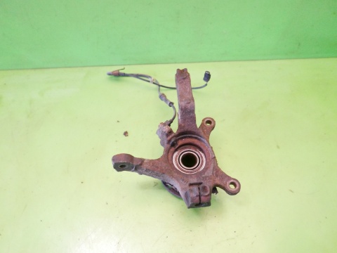 Zwrotnica piasta lewa przód SUZUKI SWIFT EZ 1.3 16V 05-08