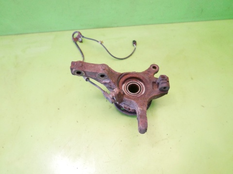 Zwrotnica piasta lewa przód SUZUKI SWIFT EZ 1.3 16V 05-08