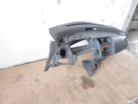 Deska rozdzielcza + poduszka airbag pasażera SUZUKI SWIFT EZ 05-08