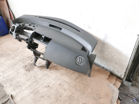 Deska rozdzielcza + poduszka airbag pasażera SUZUKI SWIFT EZ 05-08