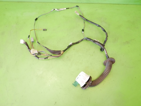 Instalacja wiązka drzwi prawa przód 36757-62JC0 SUZUKI SWIFT EZ 5D 05-08
