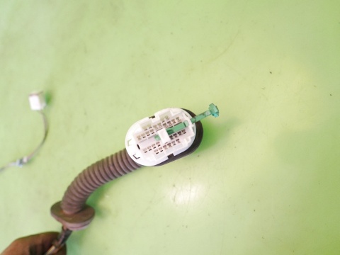 Instalacja wiązka drzwi prawa przód 36757-62JC0 SUZUKI SWIFT EZ 5D 05-08