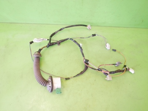 Instalacja wiązka drzwi prawa przód 36757-62JC0 SUZUKI SWIFT EZ 5D 05-08