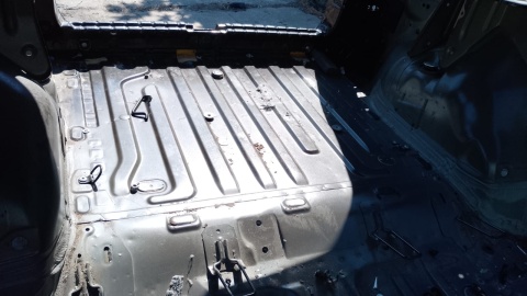 Pas tył tylny wanna NV676 DACIA DUSTER I HS 10-13
