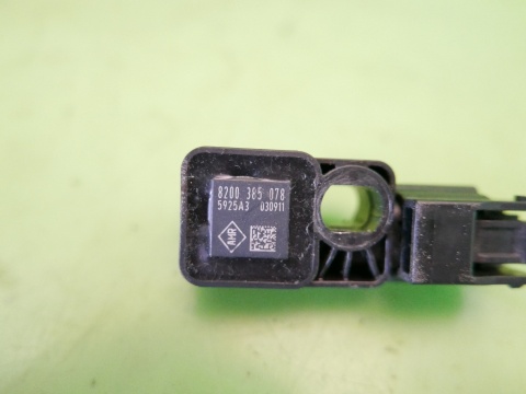 Czujnik uderzeniowy 8200385078 DACIA DUSTER I HS 1.5 DCI 10-13