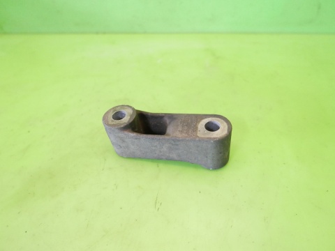 Łapa wspornik mocowanie 113321019R DACIA DUSTER I HS 1.5 DCI 10-13