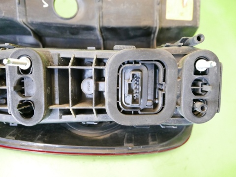Lampa prawa tył 265500033R DACIA DUSTER I HS 10-13