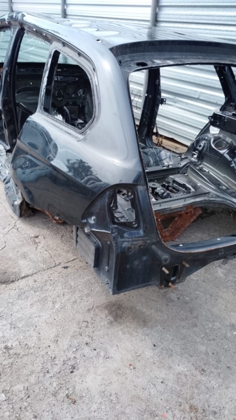 Błotnik lewy tył tylny poszycie 475/9 BMW E91 325d KOMBI 04-08
