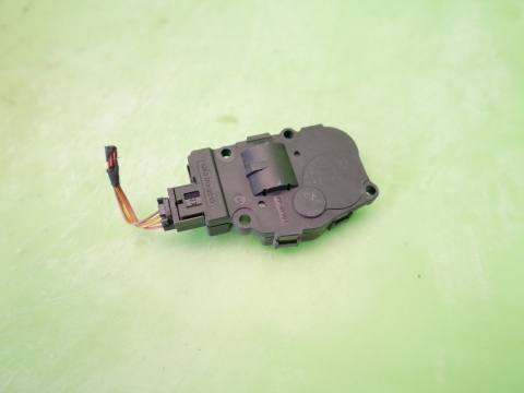 Silniczek sterowania nawiewem CZ113930-0711 BMW E91 325d 3.0 D KOMBI 04-08