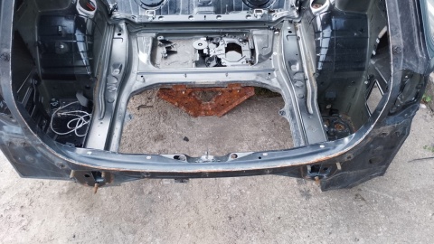 Pas tył tylny wanna 475/9 BMW E91 325d KOMBI 04-08