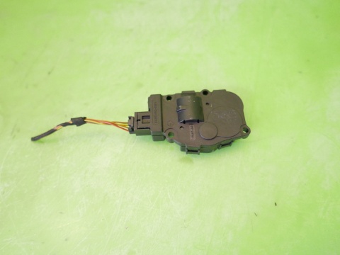 Silniczek sterowania nawiewem CZ113930-0711 BMW E91 325d 3.0 D KOMBI 04-08