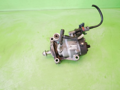 Pompa wtryskowa 8200057225 167003374R Delphi DACIA DUSTER I HS 1.5 DCI 10-