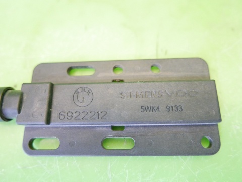 Antena keyless tył zderzakowa 6922212 5WK49133 BMW E91 325d 04-08