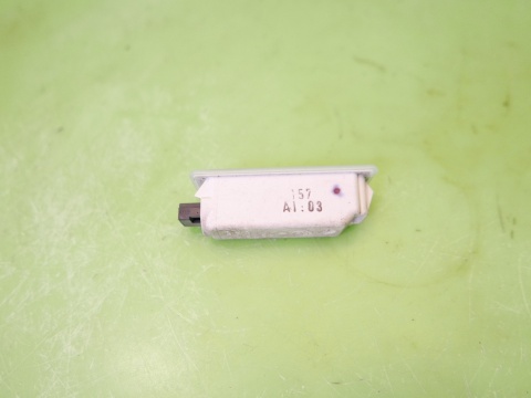 Lampka oświetlenie wnętrza kabiny 6972605 hella BMW E91 325d 04-08