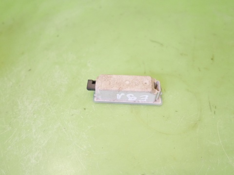 Lampka oświetlenie wnętrza kabiny 6972605 hella BMW E91 325d 04-08