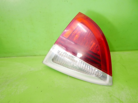 Lampa prawa tył w klapę 7160064 BMW E91 325d KOMBI 04-08