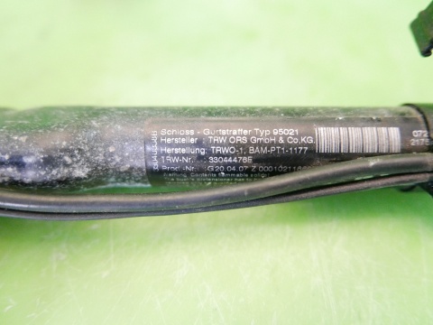 Zatrzask zapięcie napinacz pasa lewy przód 9119541 BMW E91 325d KOMBI 04-08
