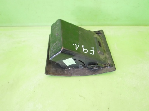 Schowek lewy kierowcy z deski 7132865 BMW E91 325d KOMBI 04-08