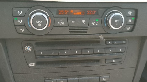 Panel nawiewu sterowania nawiewem 64.11-9147299-01 BMW E91 325d 04-08
