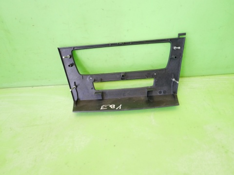 Ramka dekor deski panelu nawiewu 9120979 BMW E91 325d 04-08