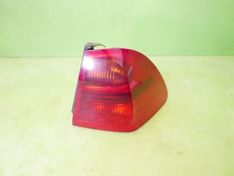 Lampa prawa tył w błotnik 7160062 BMW E91 325d KOMBI 04-08
