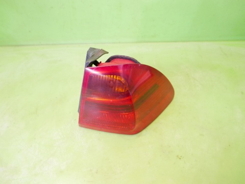 Lampa prawa tył w błotnik 7160062 BMW E91 325d KOMBI 04-08
