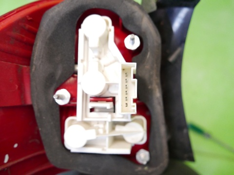 Lampa prawa tył w błotnik 7160062 BMW E91 325d KOMBI 04-08
