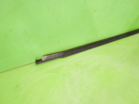 Listwa zgarniająca prawa przód BMW E91 325d KOMBI 04-08