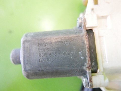 Mechanizm podnośnik szyby prawy przód 6pin 6927028 BMW E91 325d 04-