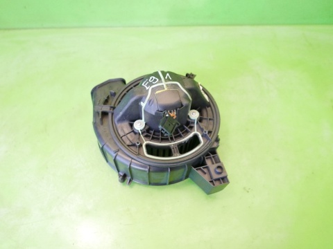 Wentylator dmuchawa nawiewu 64.11-6933663-08 BMW E91 325d 3.0 D 04-08