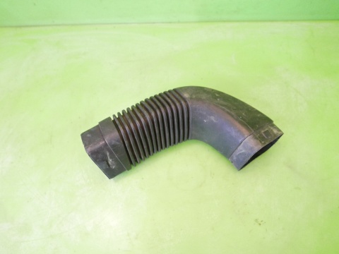 Rura dolot przewód powietrza 13.71-7790607-04 BMW E91 325d 3.0 D 04-08