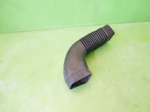 Rura dolot przewód powietrza 13.71-7790607-04 BMW E91 325d 3.0 D 04-08