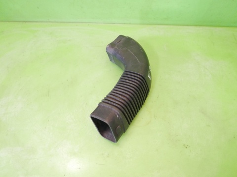 Rura dolot przewód powietrza 13.71-7790607-04 BMW E91 325d 3.0 D 04-08
