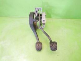 Pedały sprzęgła hamulca 35.00-6779377-01 BMW E91 325d 3.0 D KOMBI 04-08