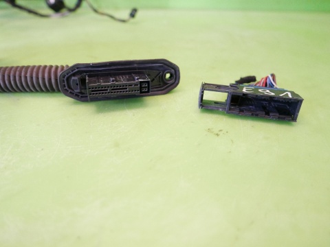 Wiązka instalacja drzwi prawa przód 6947095 BMW E91 325d 04-08