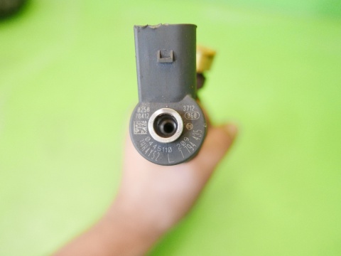 Wtrysk wtryskiwacz Bosch 0445110209 7794435 BMW E91 325d 3.0 D M57 04-08
