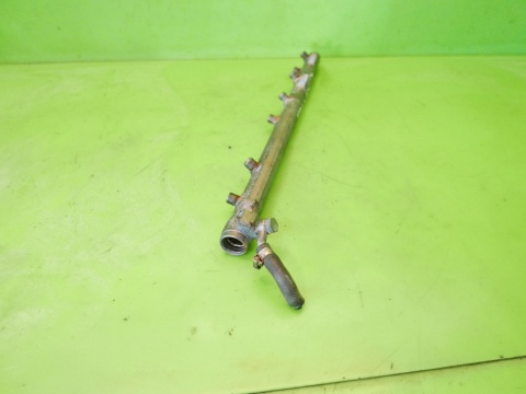 Listwa wtryskowa 0445216023 7799610-02 BMW E91 325d 3.0 D M57 04-08