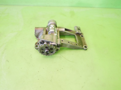 Pompa oleju 11.41-7792945 BMW E91 325d 3.0 D M57 306D3 197KM 04-08