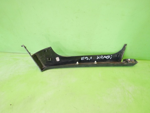 Osłona tapicerka klapy tył bagażnika prawa BMW E91 325d KOMBI 04-08