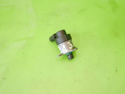 Czujnik regulator zawór ciśnienia paliwa 0928400560 BMW E91 325d 3.0 D M57