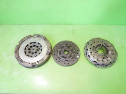 Sprzęgło dwumasowe 7532592 koło tarcza docisk luk BMW E91 325d 3.0 D M57