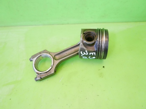 Tłok + korbowód BMW E91 325d 3.0 D M57 306D3 197KM 04-08