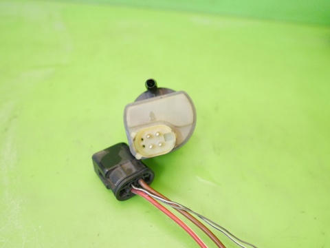 Podgrzewacz paliwa 13.32-7802940-00 BMW E91 325d 3.0 D M57 04-08
