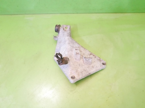Łapa silnika lewa 22.11-6760311-05 BMW E91 325d 3.0 D M57 04-08