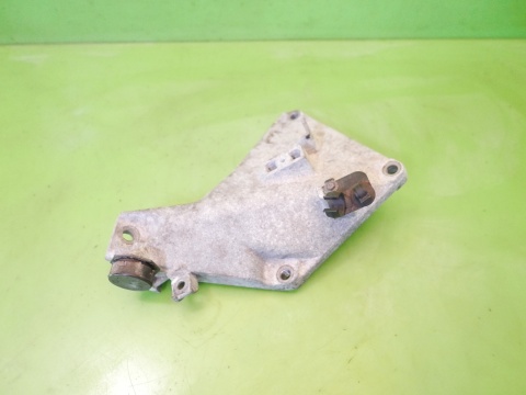 Łapa silnika lewa 22.11-6760311-05 BMW E91 325d 3.0 D M57 04-08
